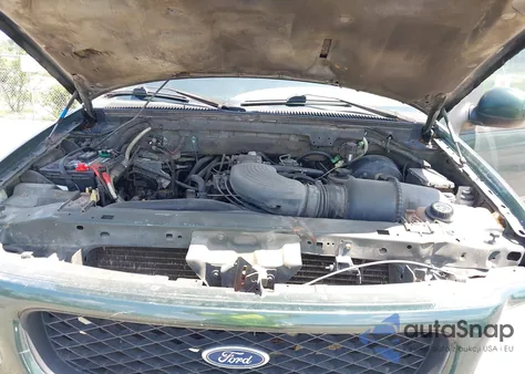 2001 Ford F-150 King Ranch Edition/Lariat/Xlt из США, поврежденный, VIN 1FTRW08LX1KB38459